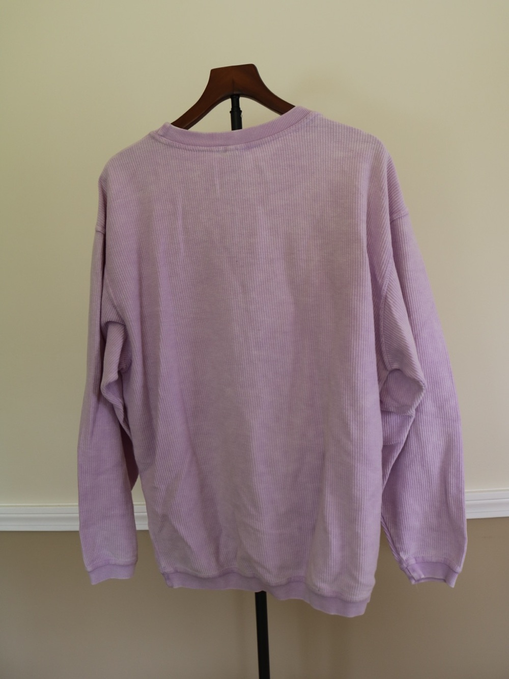 Lilac Crewneck Sweatshirt with Black Drip Face Graphic - Unbranded - Picture 4 of 4